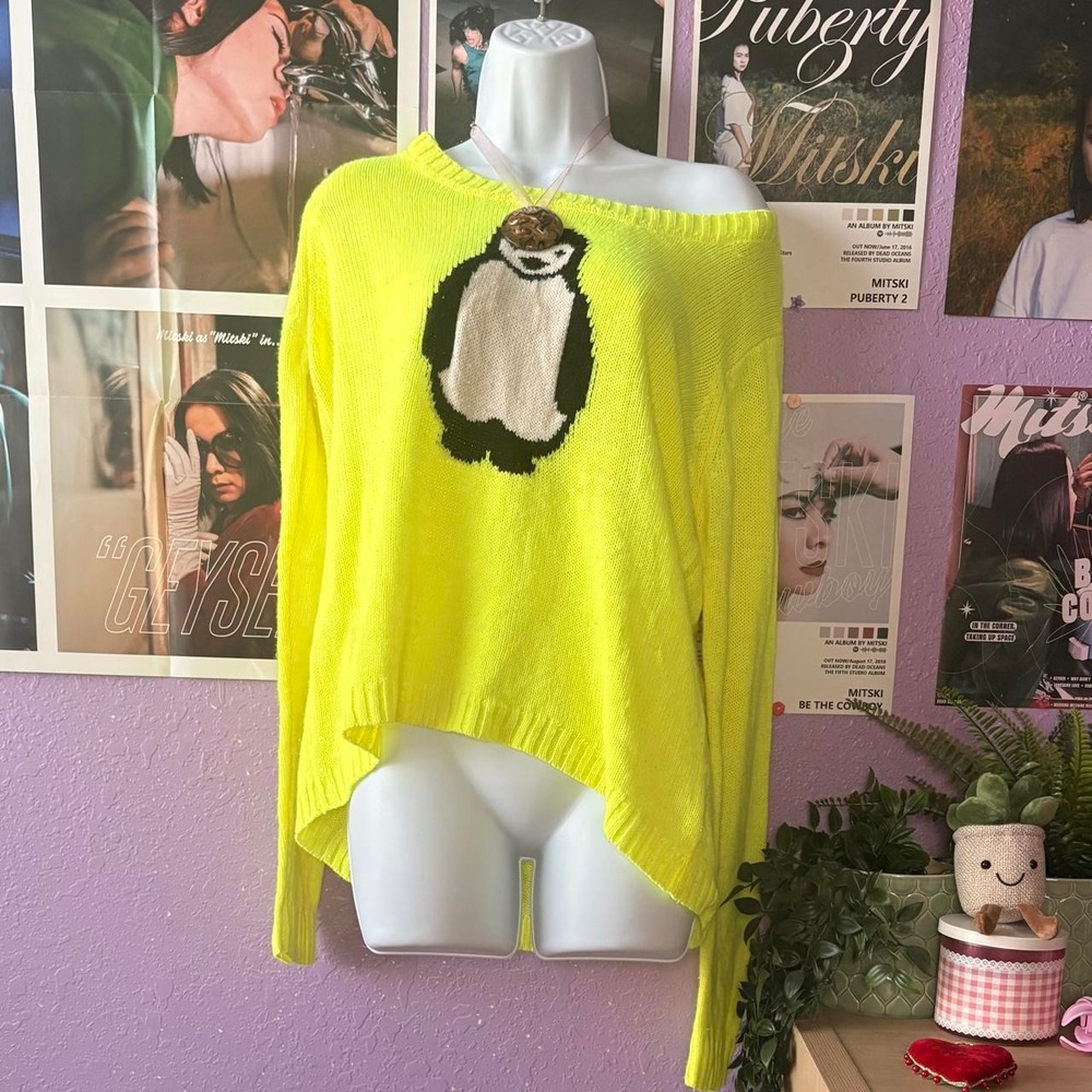 L.E.I. Neon Yellow Penguin Sweater Size XL